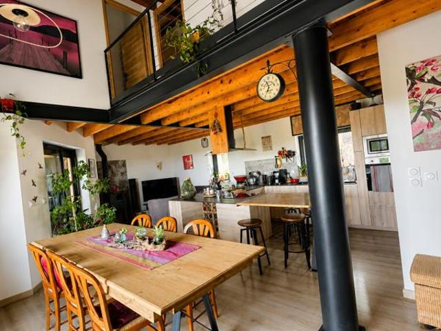 Domaine de caractère 328 m2 habitables au coeur du Parc nat