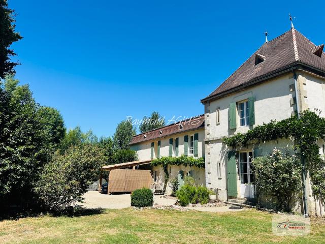 Domaine de Caractère avec Ancien Moulin et Berges Privatives. 260m² Saint Emilion