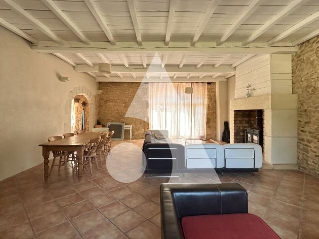 Domaine de caractère en pierre maison, 3 gîtes, piscine et. 500m² Prayssac