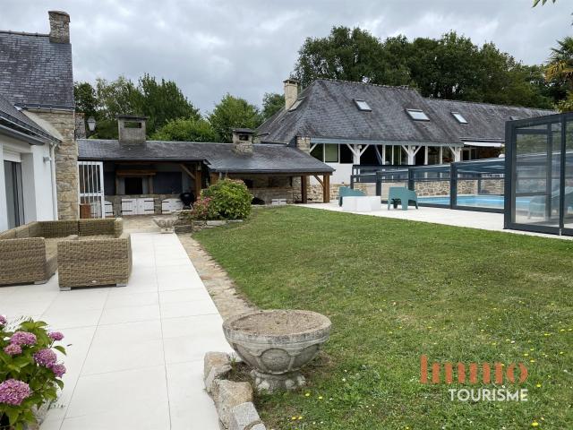 Domaine de charme aux portes de la Brière Rentabilité prou 370m² Saint Lyphard
