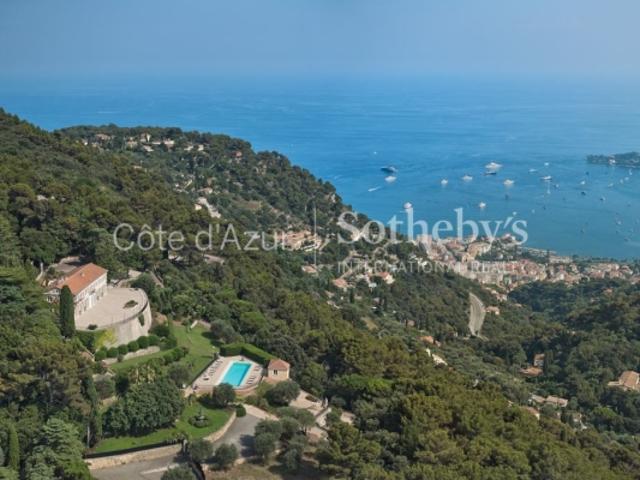 Domaine de luxe avec vue imprenable sur la mer à vendre à Villefranche sur Mer