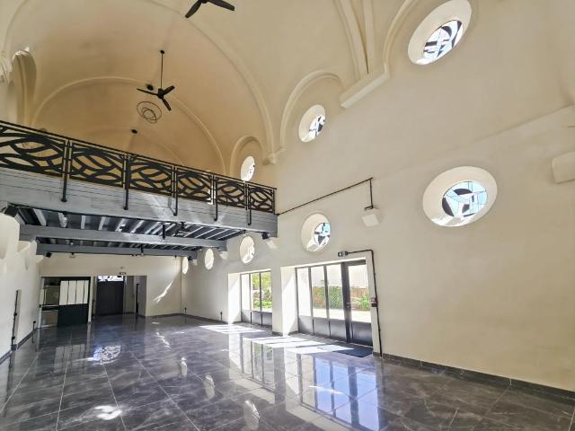 Domaine de réception de charme avec piscine