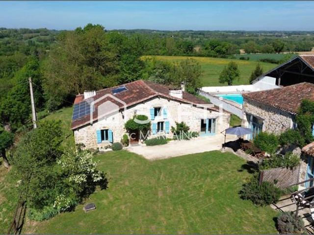 Domaine d'exception avec gîtes sur 4 ha