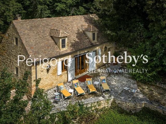 Domaine d'exception en Périgord Noir avec vue imprenable sur. 365m² Beynac et Cazenac