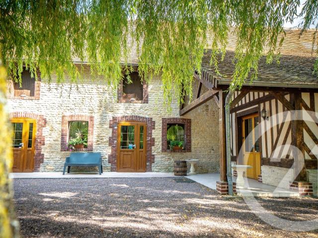 DOMAINE ÉVÉNEMENTIEL D'EXCEPTION AU CŒUR DE LA NORMANDIE Au. m² Mézidon Vallée d'Auge