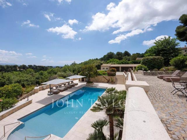 Domaine fermé, vue et sérénité 437m² La Colle sur Loup