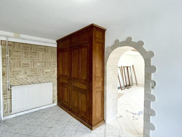 Domaine Historique en Pierre de Taille – 350 m² aux Multiples Vies –