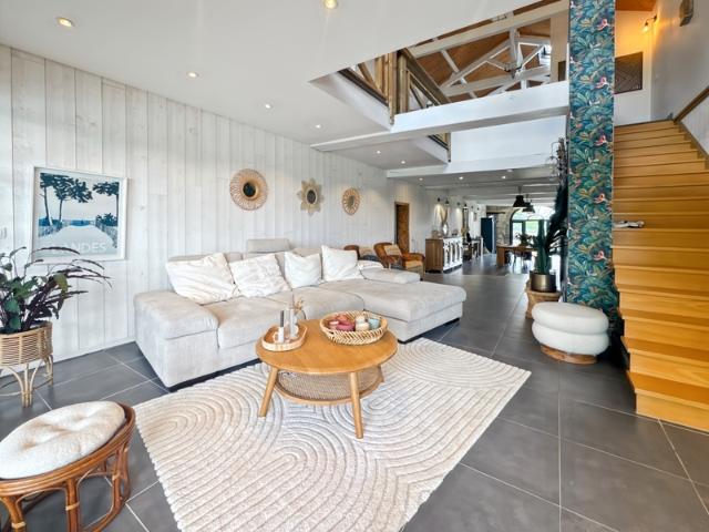 Domaine landais de 408 m² – 3 gîtes, piscine chauffée et 7,2 hectares