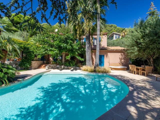 Domaine privé du Castellet à Villefranche sur Mer, splendide. 230m² Villefranche sur Mer