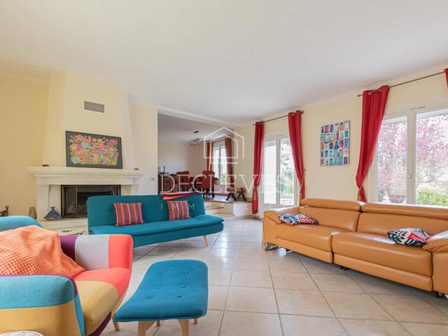 Domaine sécurisé du GOLF à VILLENNES SUR SEINE, maison type