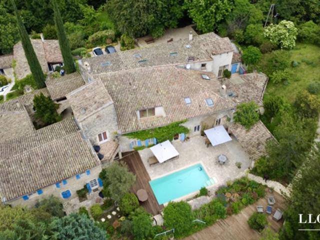 Domaine touristique rentable dans la Drôme Provençale