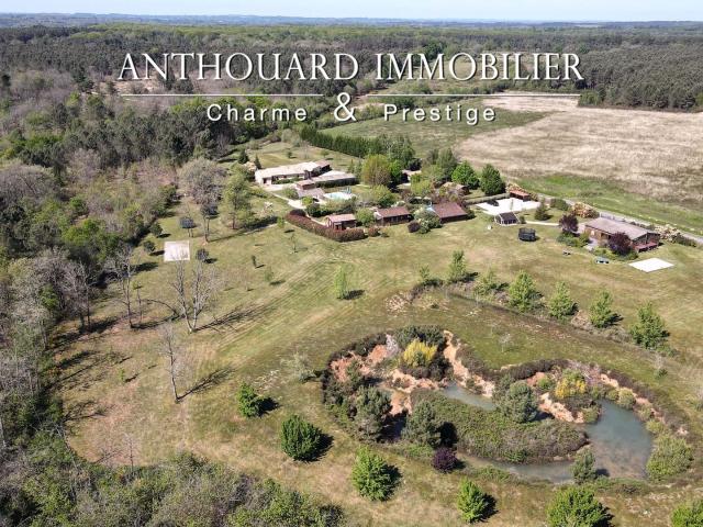 Domaine touristique sur 3ha, piscine 401m² Belvès