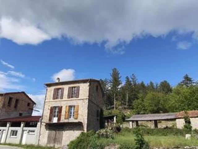Domaine unique avec Moulin et 17 hectares à Barrème