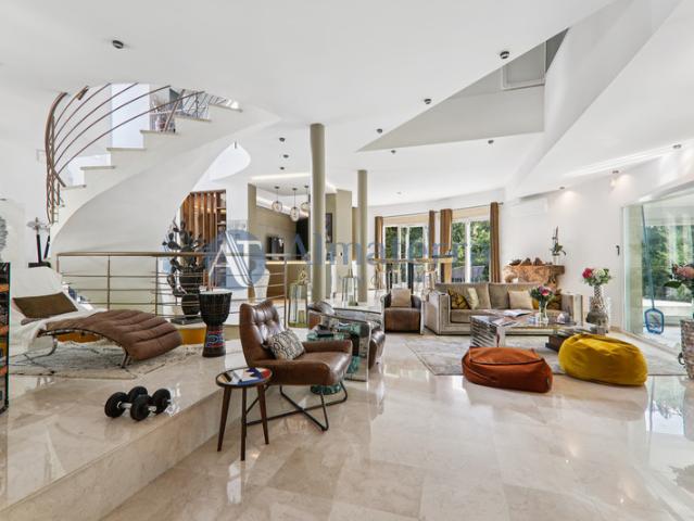 Domaine Villeflix Maison d’Exception avec Piscine