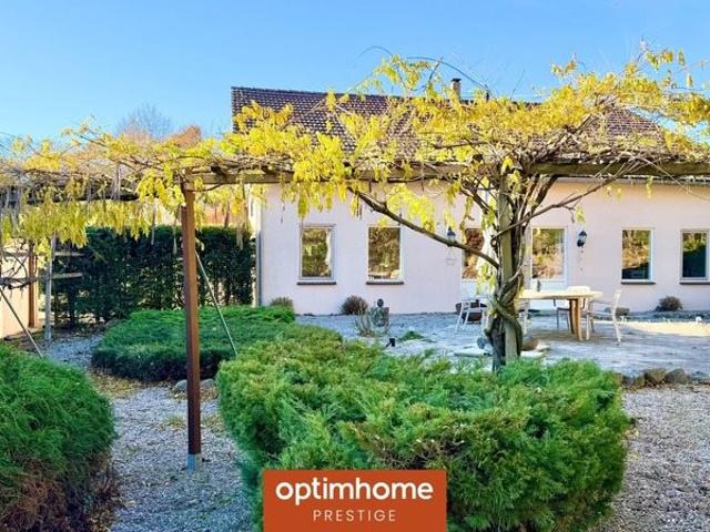 Domaine – 268 m² – 6 chambres et 6 salles de bain – Terrain. 268m² Champdray