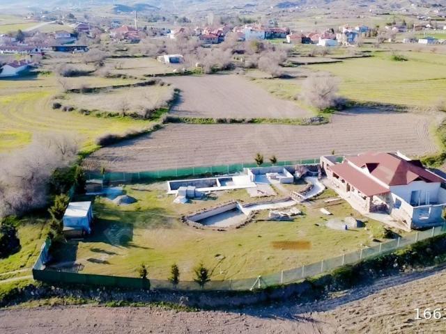 DOMEARC G. YASSIÖREN MAH. SATILIK MÜSTAKİL EV 2045m2 ARAZİLİ