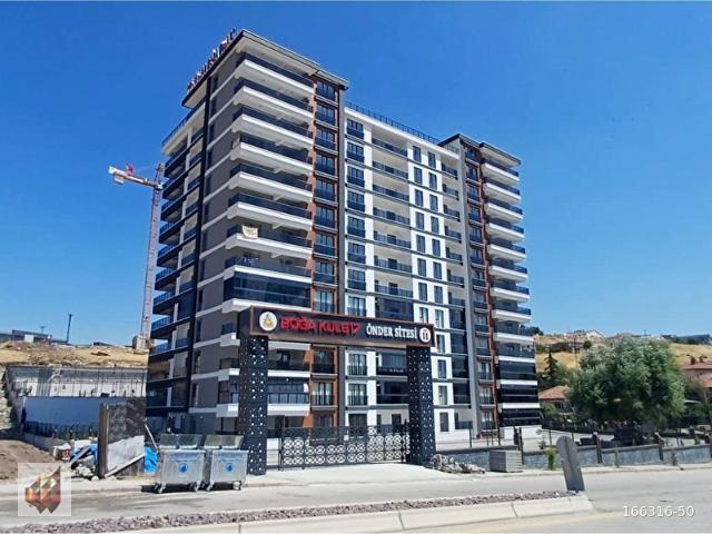 DOMEARC GAYRİMENKUL SÜPERLÜKS SİTEDE 4+1 ÖN CEPHE