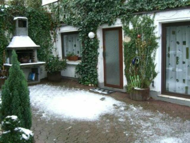 Domestic apartment in Solingen with 40qm terrace, Solingen Amsterdam Apartments for Rent