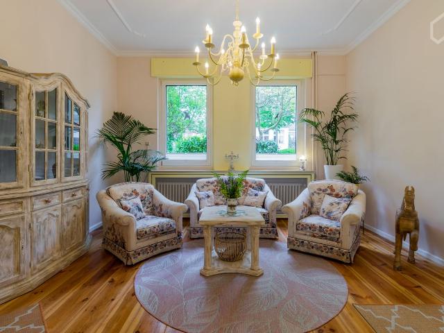 Domestic home in the center of Hermsdorf with garden terrace, Berlin Amsterdam Apartments for Rent