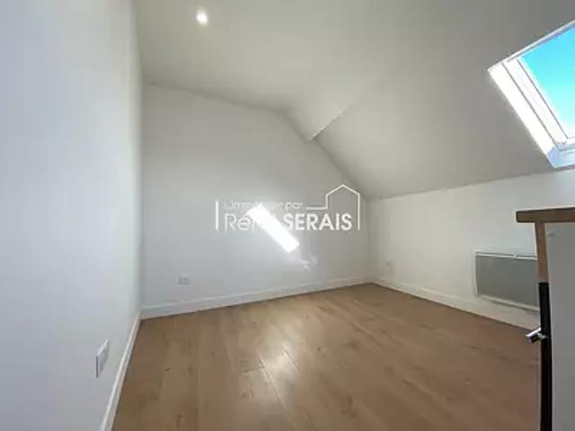 Domfront en Poiraie 61700 Location appartement 1 pièce t1 au dernier étage