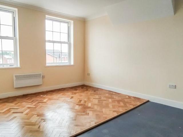 Domino's, Woodend Lane, Gravelly Hill, B24 8AN, United Kingdom | 1 bed apartment for rent #139266340 | Rentberry