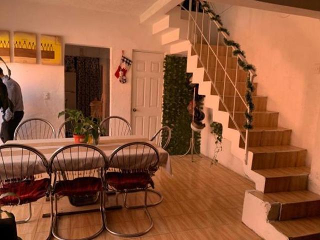 DOMINIO IMOBILIARIO PROPONE EN VENTA CASA EN COLONIA 10 DE MAYÓ