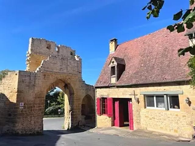 Domme 24250 Achat / Vente maison 2 pièces t2