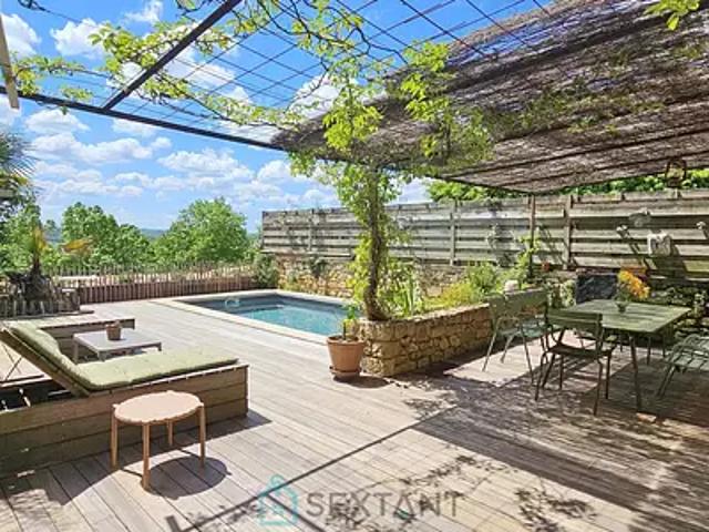 Domme 24250 Achat / Vente maison 7 pièces t7 au dernier étage
