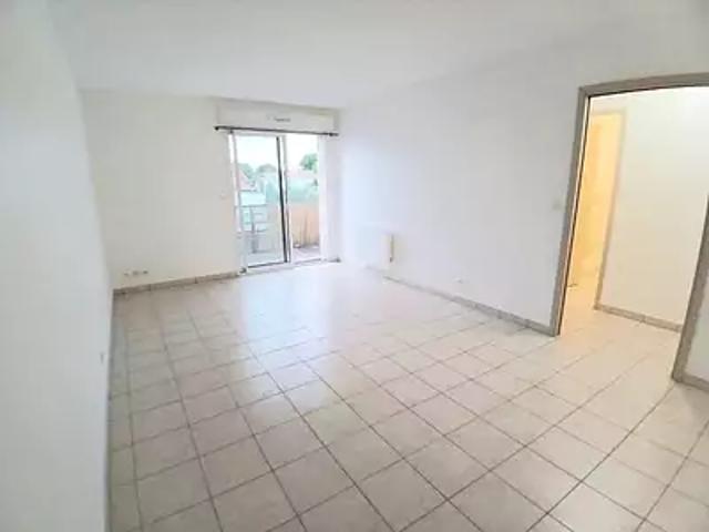 Dompierre sur Mer 17139 Location appartement 3 pièces t3 au dernier étage parking