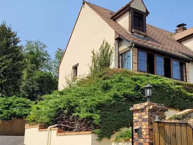 Domptin 02310 Achat / Vente maison 4 pièces t4 au dernier étage jardin