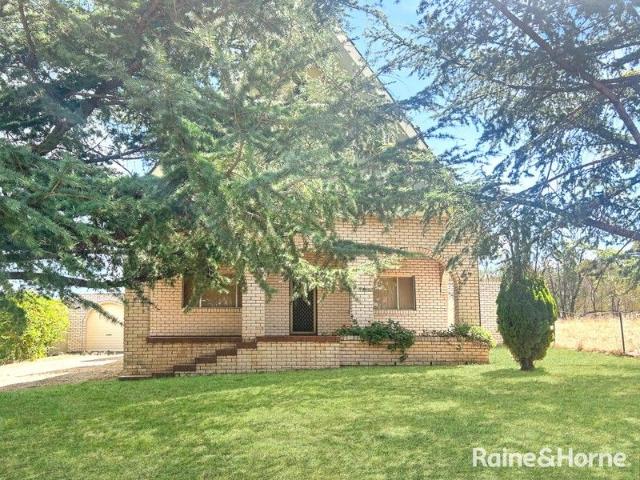 Don't miss this 1 Alexandra Street Grenfell