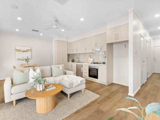 DON'T MISS THIS CHOICE 3 BEDROOM TOWNHOUSE