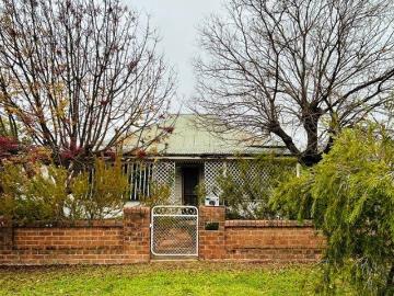 Don't let the chance go by for 9 Cross Street Grenfell