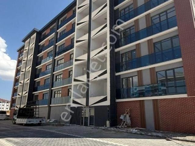 Dönüşüm Emlak'tan Şehrin En Güzel Lokasyonunda Doğu batı Cepheli 4+1 Ultra Süper Lüks Satılık Daire