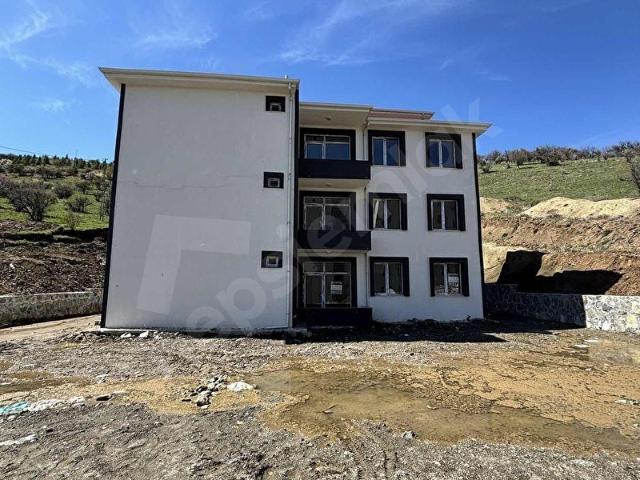 DÖNÜŞÜM'DEN SIFIR LÜKS ARA KAT 2+1 SATILIK DAİRE