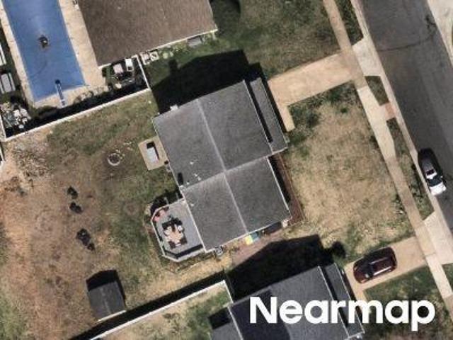 Donwood Dr