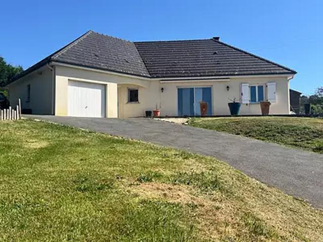 Donzenac 19270 Achat / Vente maison 5 pièces t5 au dernier étage parking