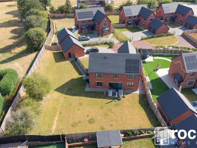 Don Valley Crescent, Trentham, Stoke. 5 bed detached house to rent £3,995 pcm £922 pw