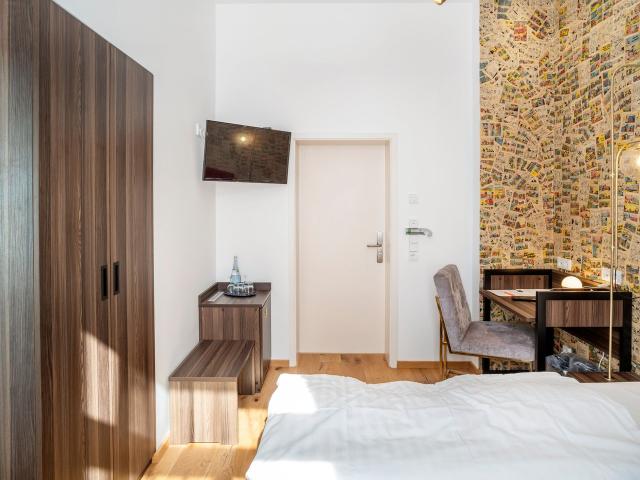 Donald Duck No Kitchen, Heidelberg Amsterdam Apartments for Rent