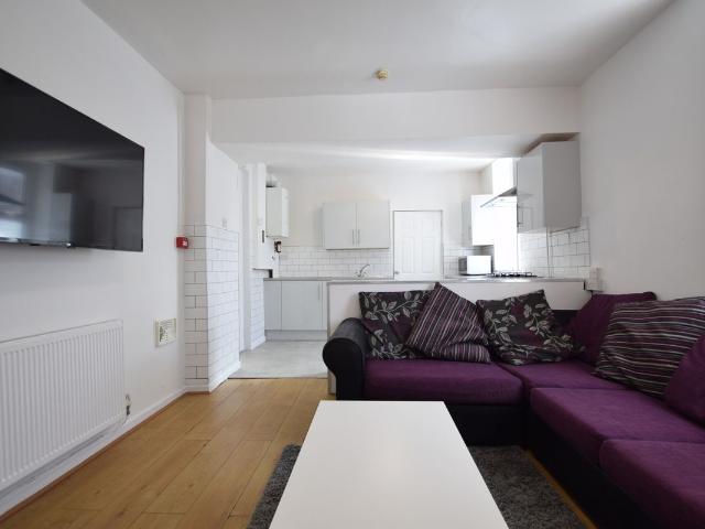 Donald Street, Roath CF24, 5 bed terraced house to rent, £2,750 pcm | PrimeLocation