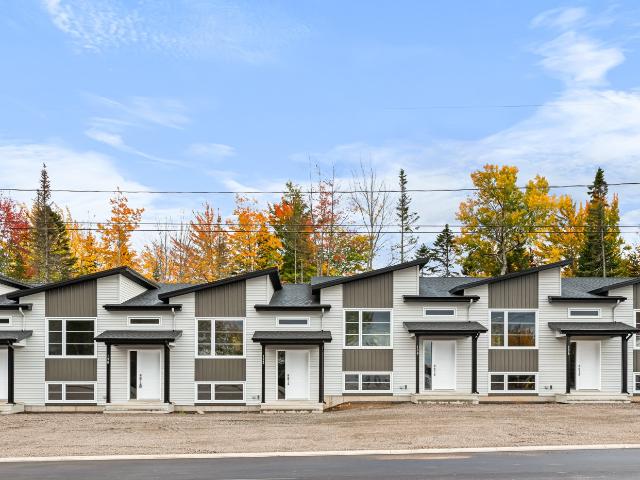 Donat Townhouses