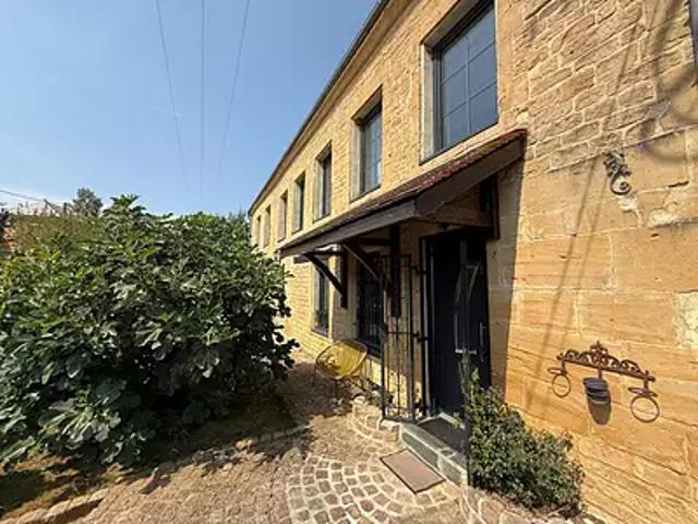 Donchery 08350 Achat / Vente maison 9 pièces t9 au dernier étage terrasse