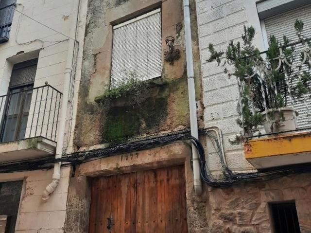 Crea tu hogar soñado con vistas a Montserrat