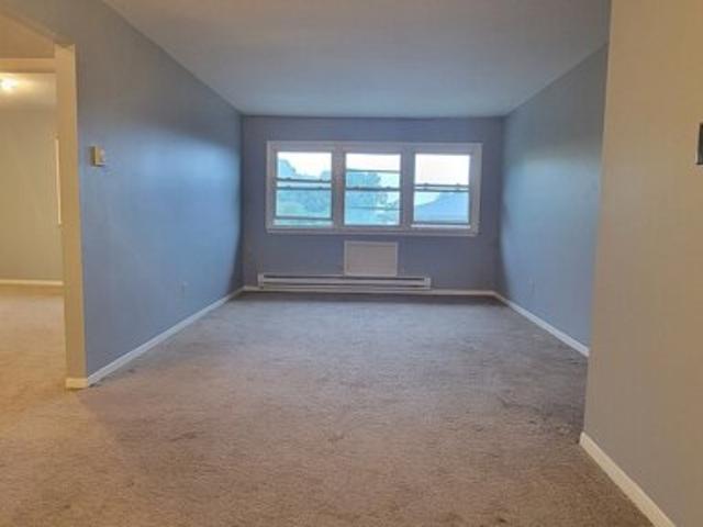 Donna Dr Unit C, New Haven, Condo For Sale