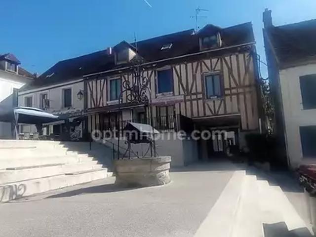 Donnemarie Dontilly 77520 Achat / Vente appartement 2 pièces t2 au dernier étage
