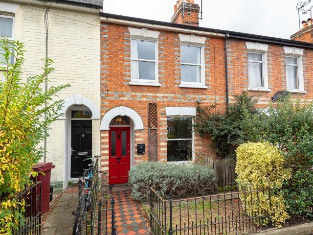 Donnington Gardens, Reading RG1, 3 bed flat to rent, £3,000 pcm | PrimeLocation