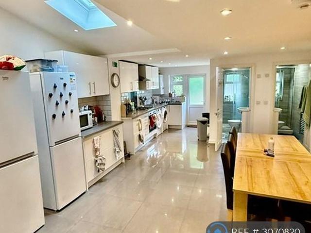 Donnington Road, Reading, RG1 6 bed terraced house to rent £4,500 pcm £1,038 pw