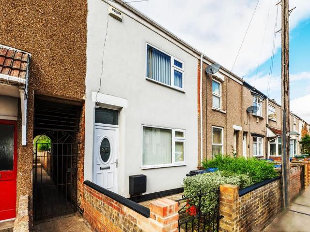 Donnington Street, Grimsby. 3 bed terraced house to rent £695 pcm £160 pw