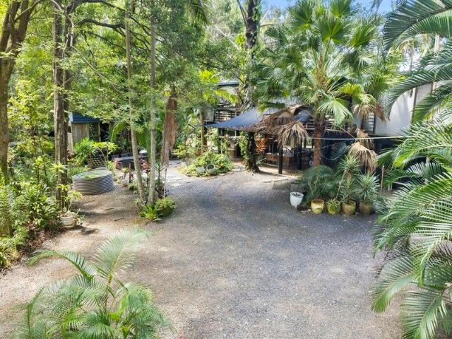 Doonan 3.3 Acreage property with council approved building envelope of 20 by 25 metres