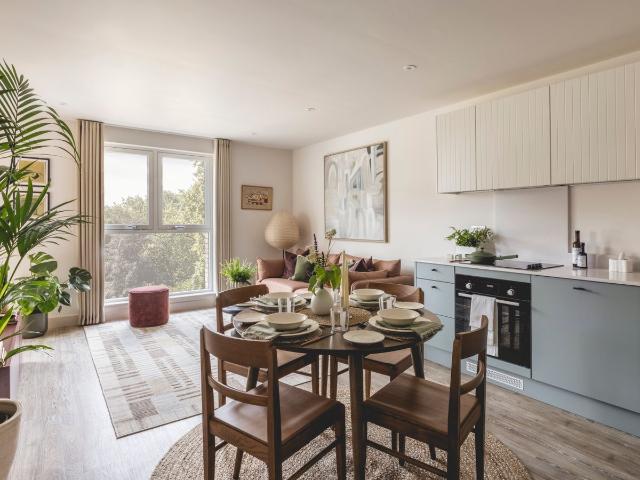 Dobb Way, Cambridge CB3, 2 bed flat to rent, £2,490 pcm | PrimeLocation